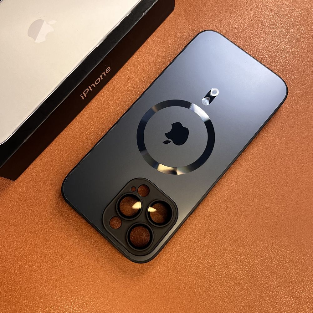 秋冬肤感磨砂iPhone15pro手机壳磁吸苹果14promax带镜头膜12/11硬