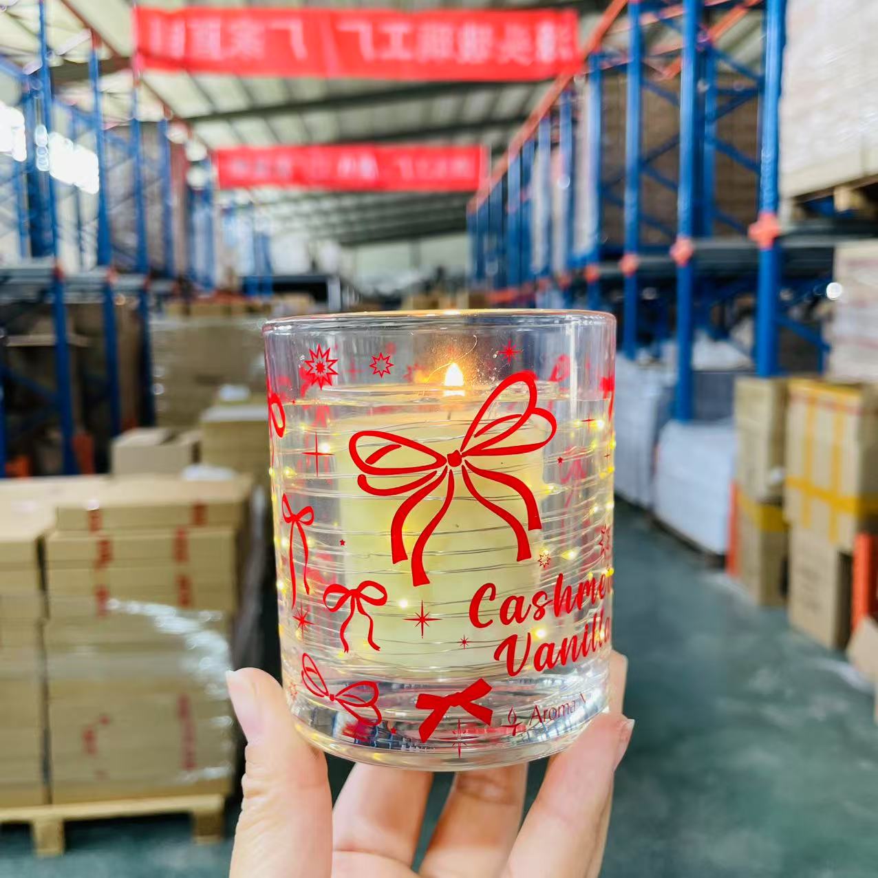 糖霜浆果蝴蝶结香薰蜡烛