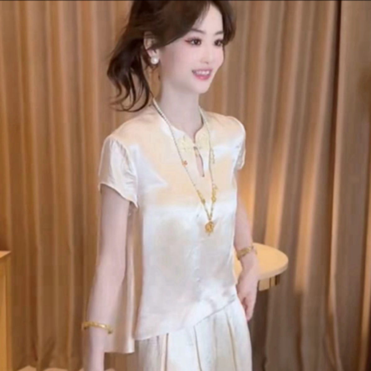 【现货】国风独特漂亮减龄上衣气质高级感醋酸盘扣缎面无袖衬衫女夏