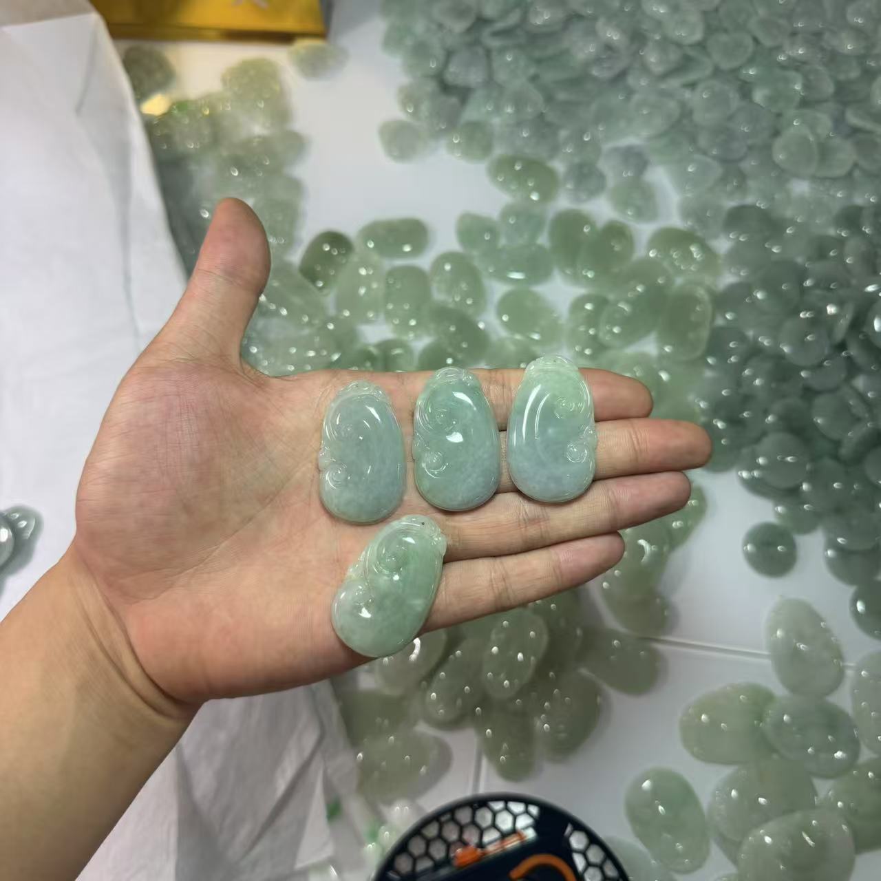 天然A货翡翠如意吊坠-c1165-多样性发一