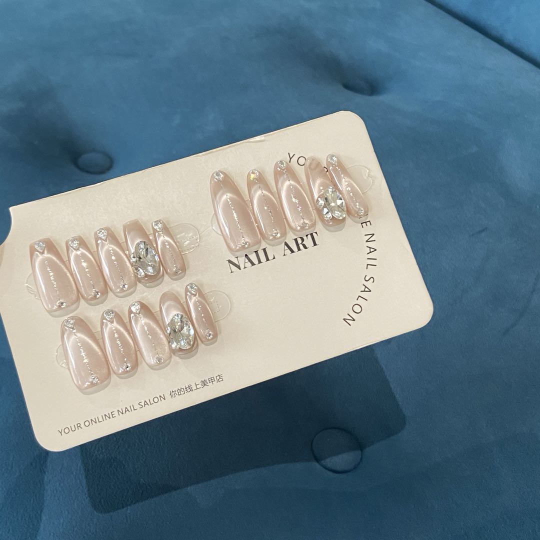 【清平乐】高级感气质 法式猫眼 轻奢鸽子蛋锆石纯手工穿戴甲