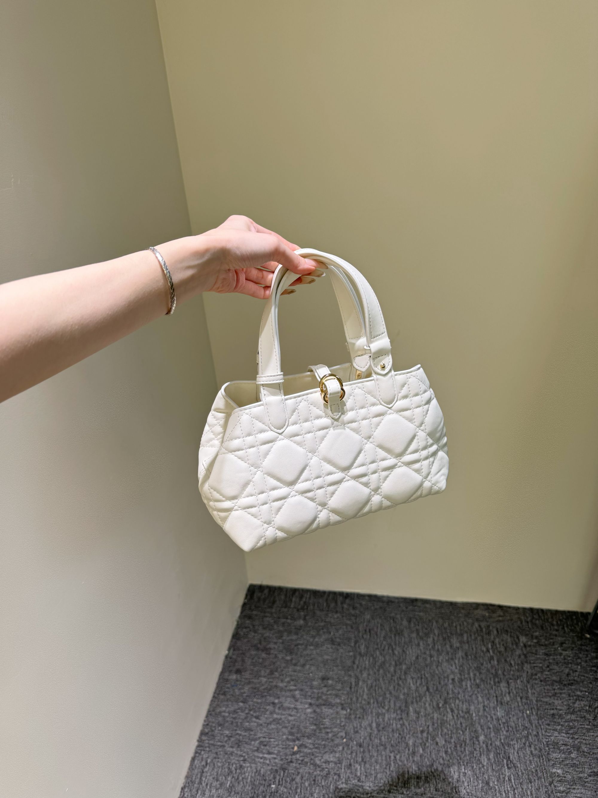 QIQI【土著小号】手提横版腋下包（无公仔挂件）