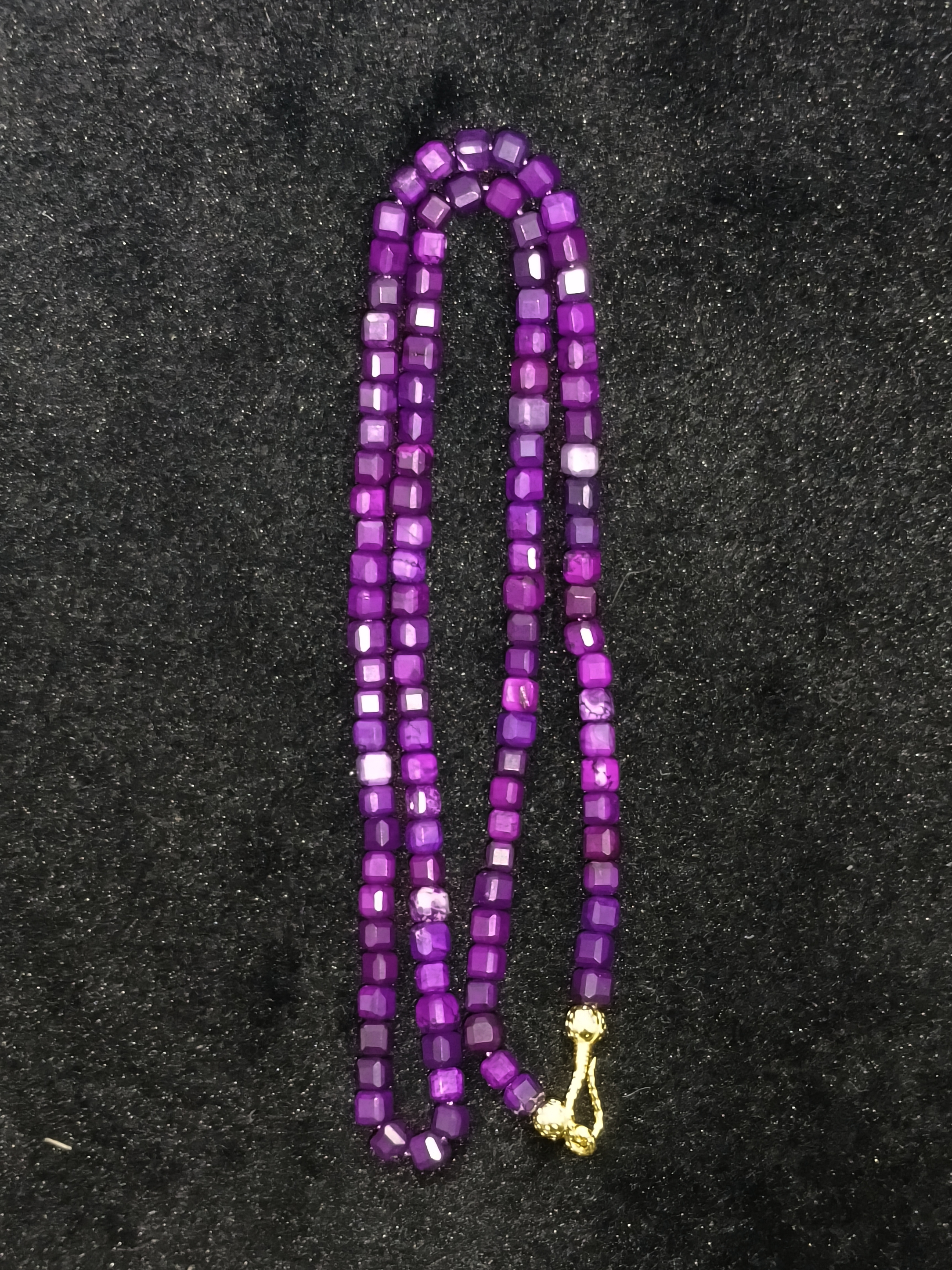 A21丝绒紫舒方糖项链男女款