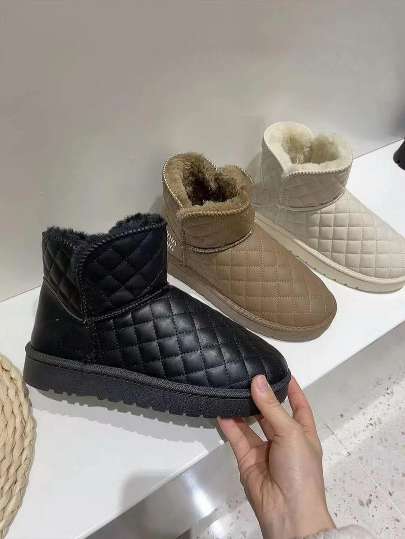 新款时尚雪地靴A-9