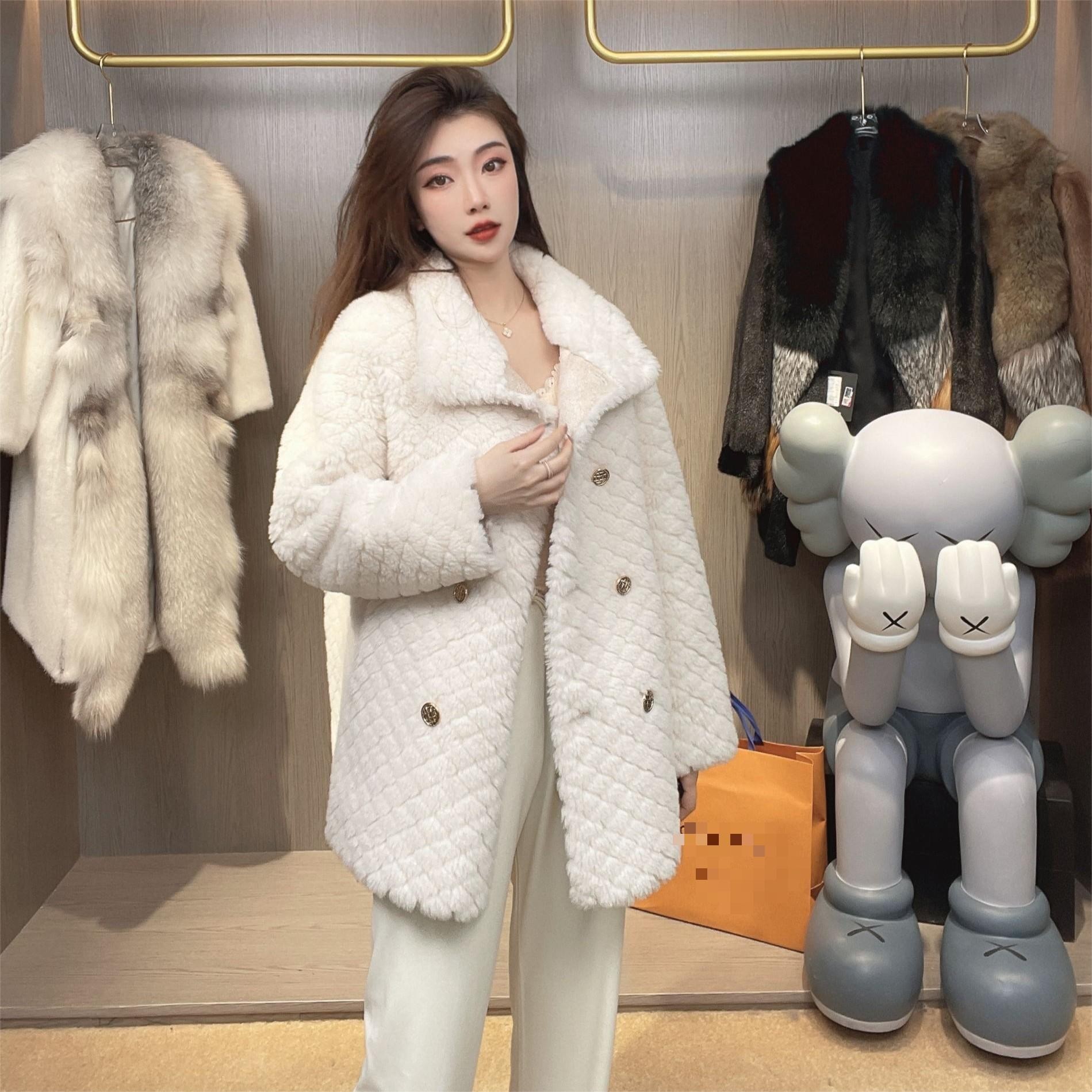【北国女孩】圆领对排扣纯色短外套#QSHYZ2203