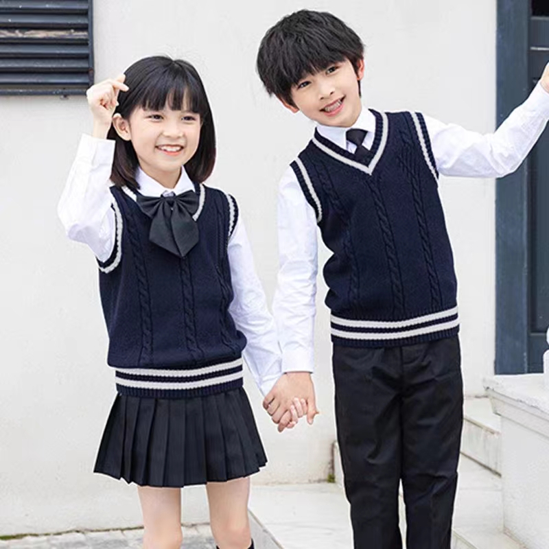 090马甲春秋款女童百搭外穿针织背心男童学院风马夹宝宝秋装童装