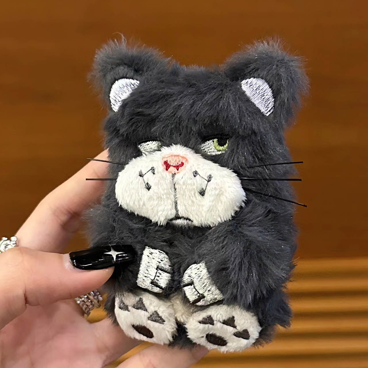 超萌可爱不开心猫猫毛绒适用苹果蓝牙airpods2/3耳机套创意少女心