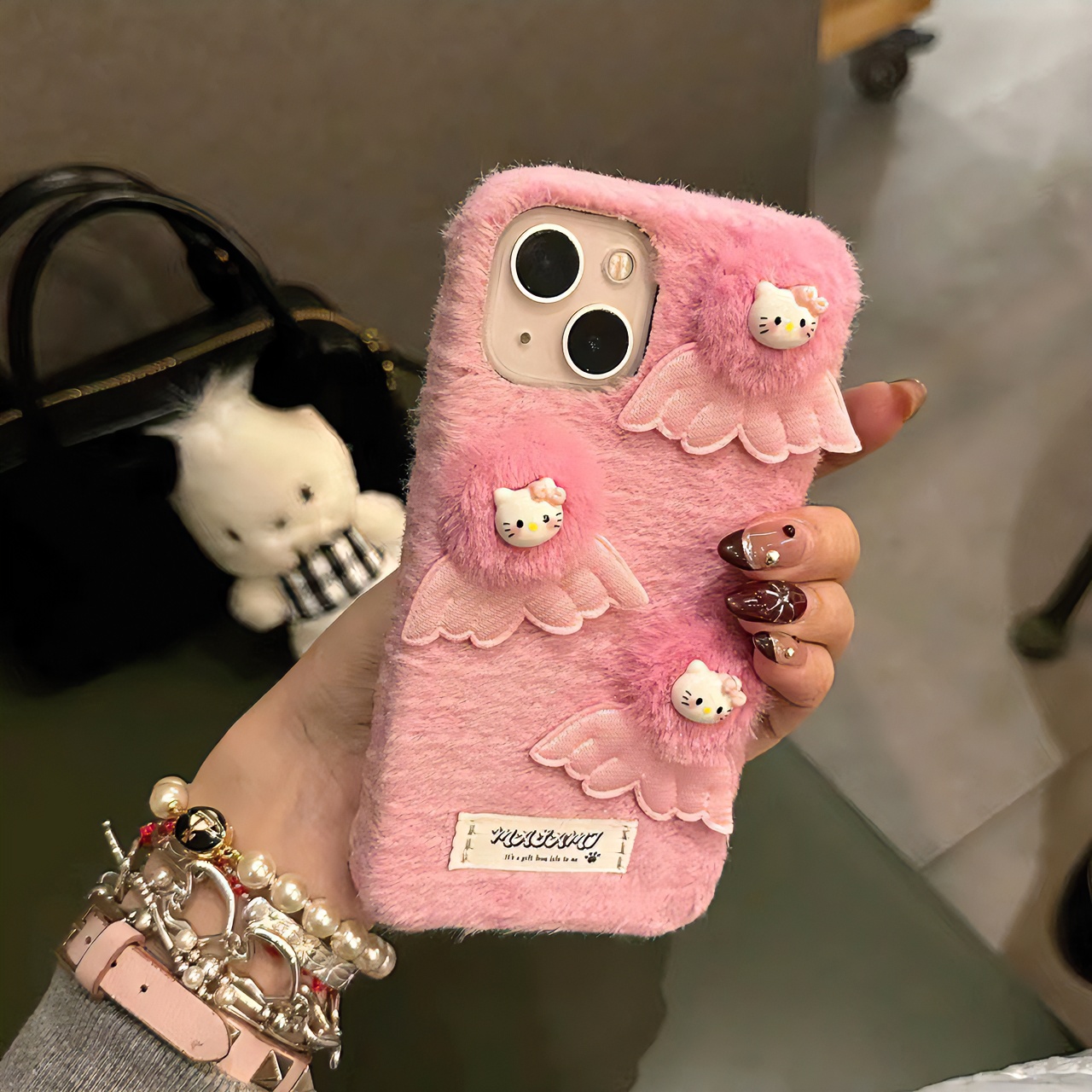 ins日韩可爱翅膀毛球kt猫咪毛绒壳适用于iPhone15pro手机壳女秋冬