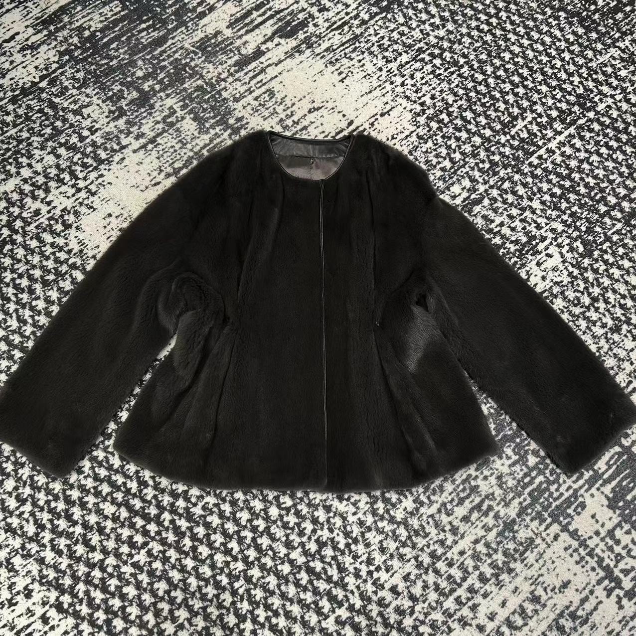 VV&AA 时尚慵懒风高定私服系列水水外套 2095