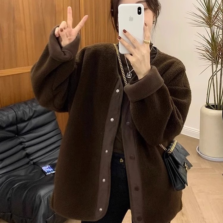 羊羔毛外套女秋冬装新款2023爆款小个子洋气皮毛一体加厚毛绒上衣