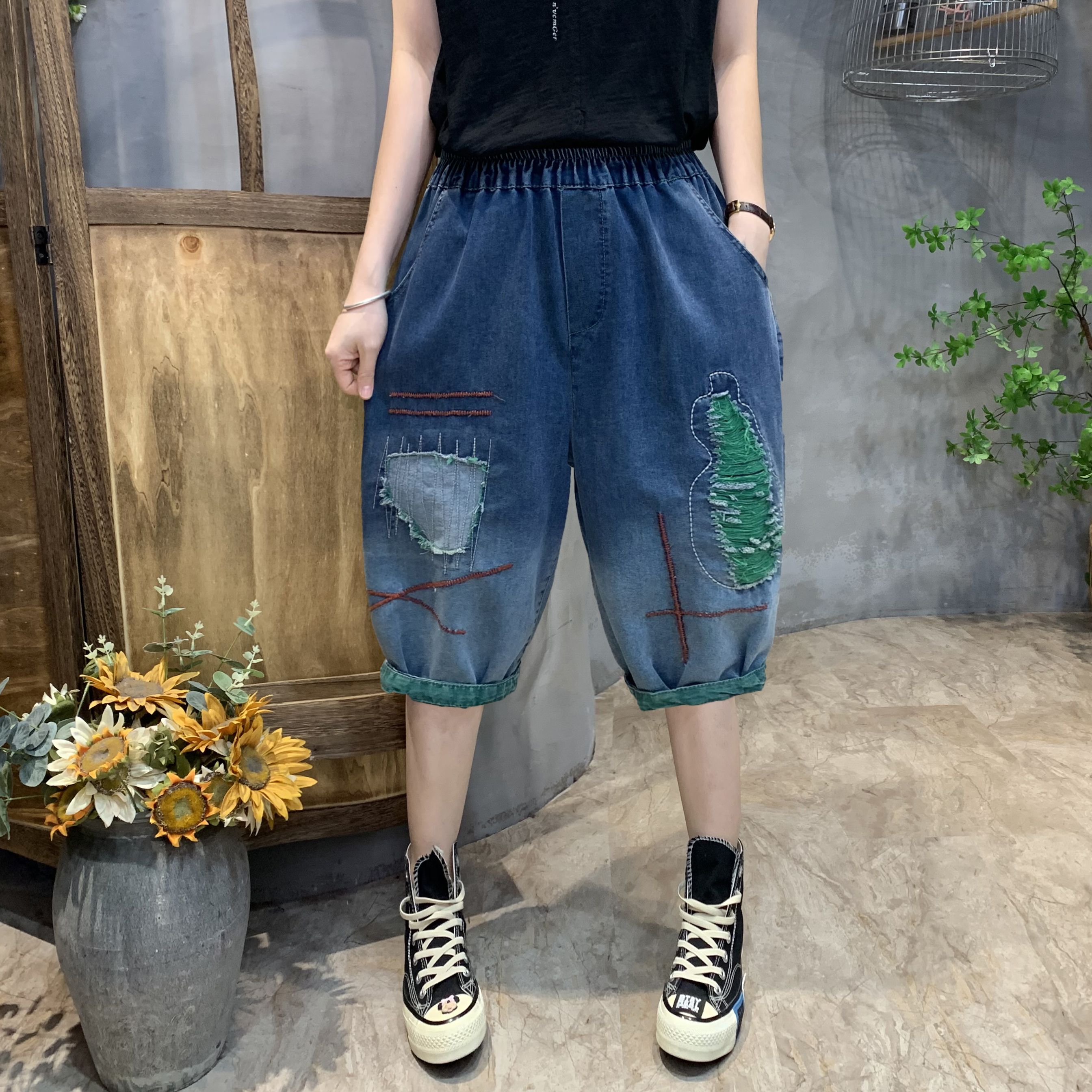 牛仔短裤女夏季薄款复古刺绣五分哈伦裤宽松显瘦老爹裤休闲灯笼裤