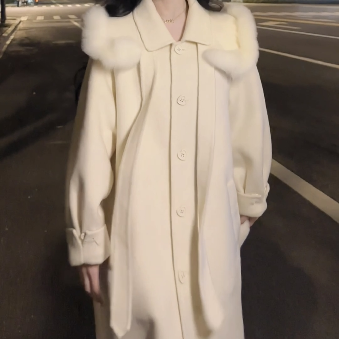 法式赫本风气质毛呢外套女冬季新款宽松小众披肩毛领长款呢子大衣