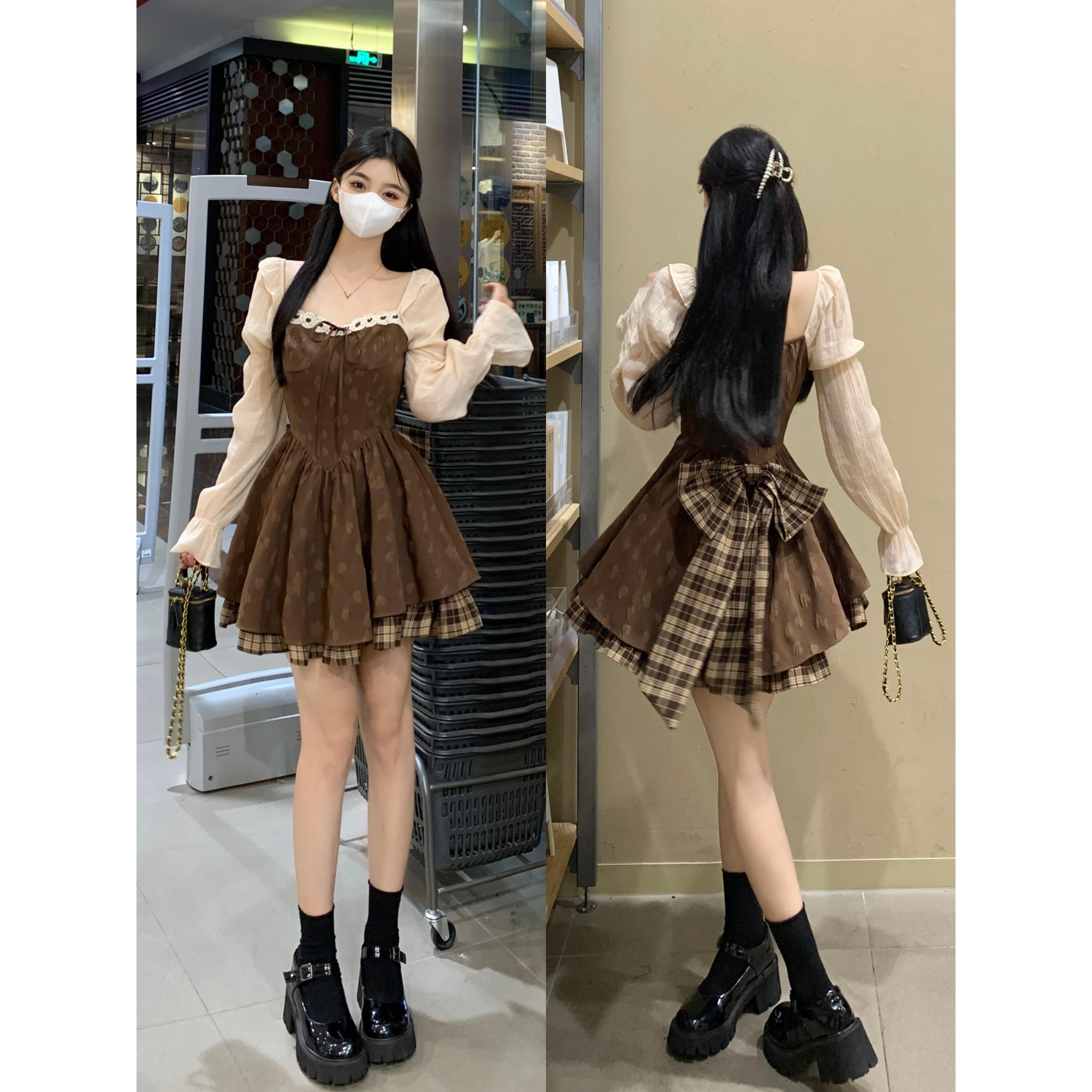 大码女装2023秋季新款甜美复古后背大蝴蝶结小众设计感拼接连衣裙