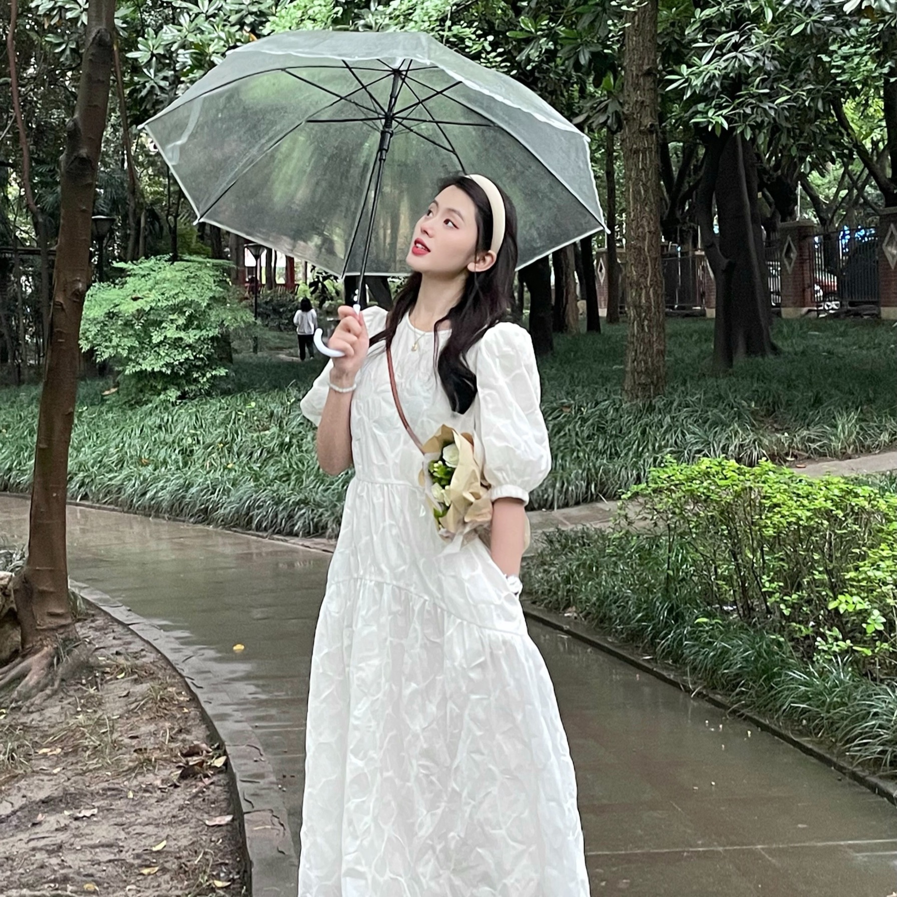 GIRDEAR/哥弟‘哥伦比亚’优雅风时尚夏季法式显白连衣裙1500451