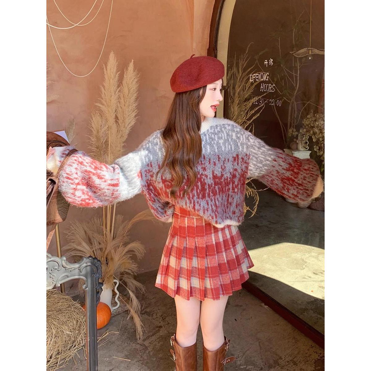 新秋冬圣诞红色过年短款套头毛衣女秋冬复古慵懒风软糯针织衫上衣