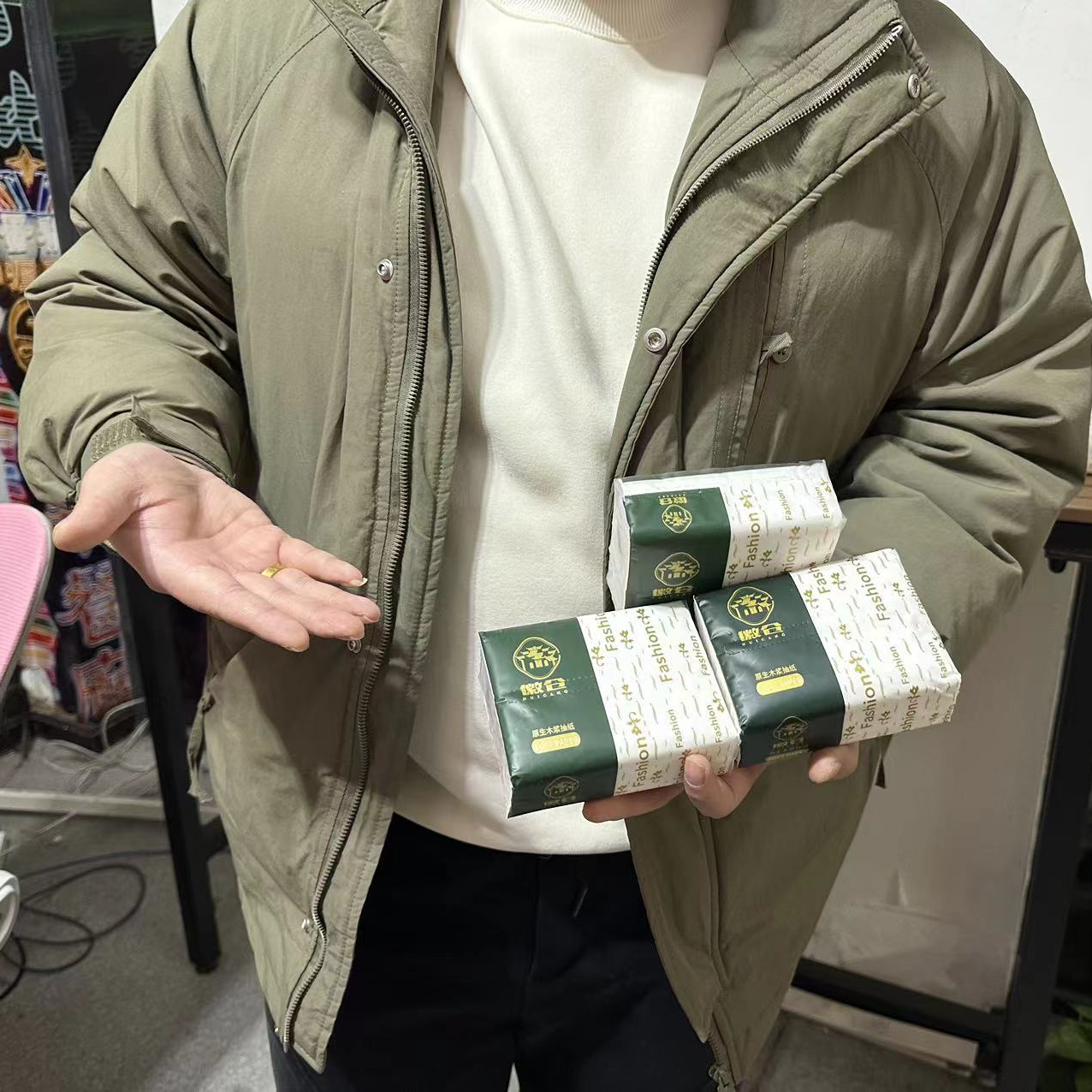【可连续拍8次】--破损漏发联系客服--户外运动外套厂家福利