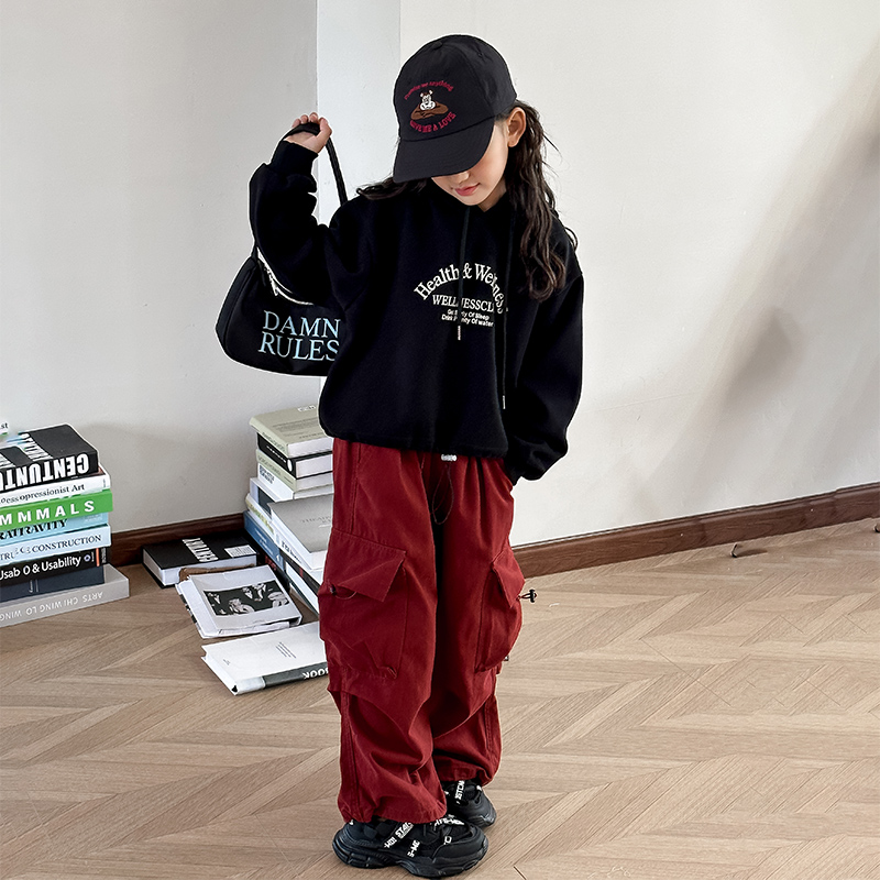 女童卫衣工装裤套装2023秋季新款中大童宽松连帽卫衣工装裤韩系潮