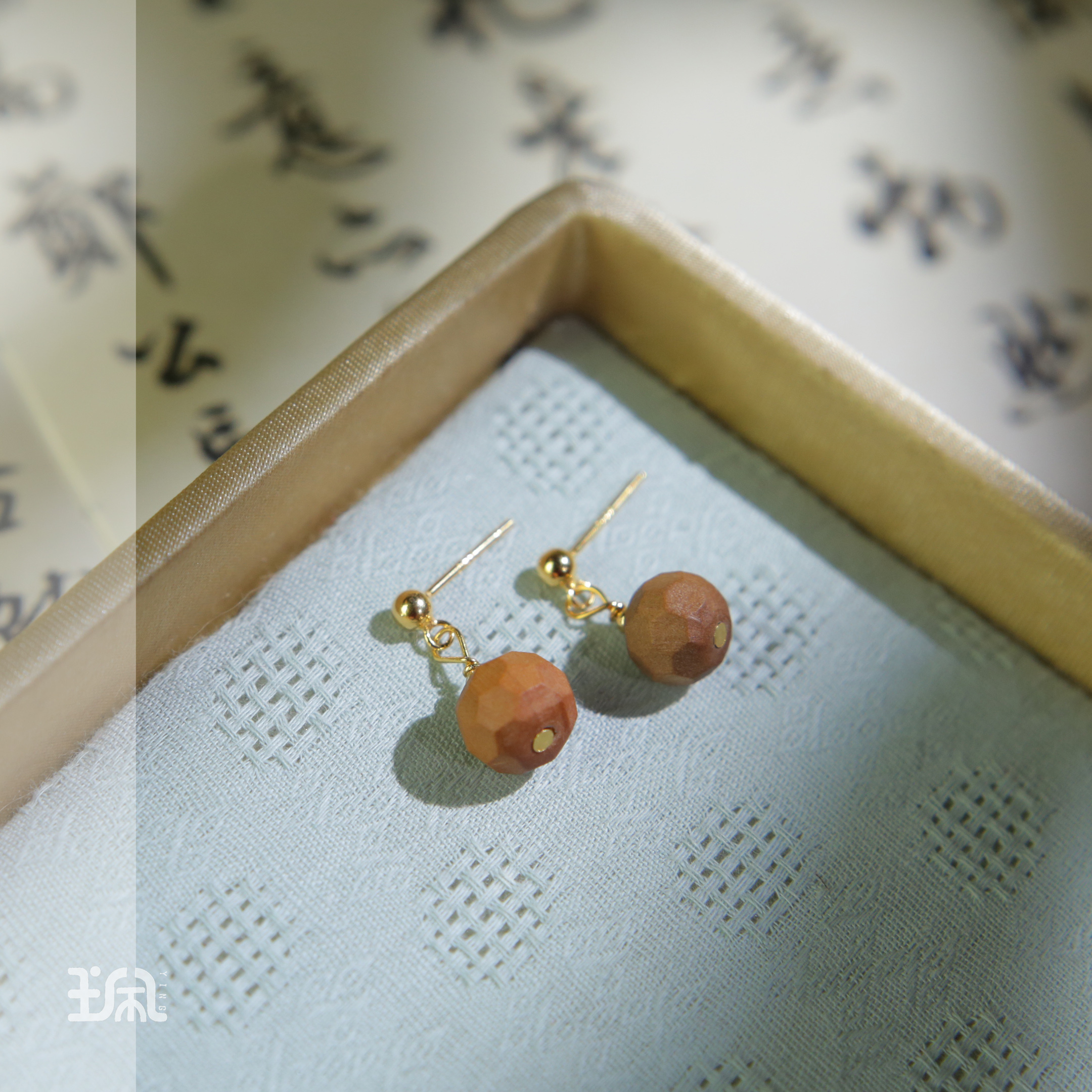【佩佩】灵珊|檀木*耳钉*SA23082537多样性发货