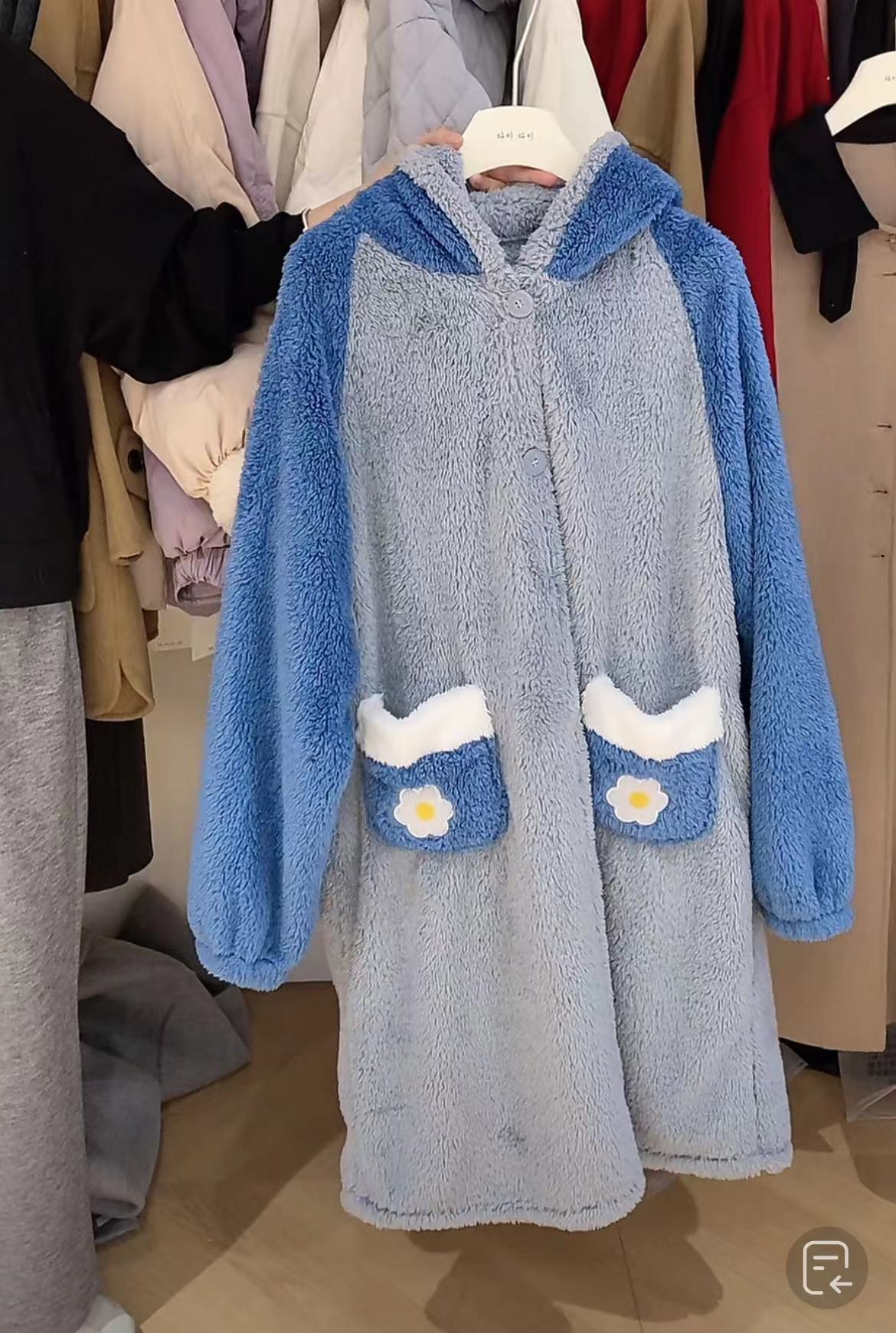 L婷婷推荐  衣长100    暖洋洋 连帽卡通毛绒绒家居服睡袍88899