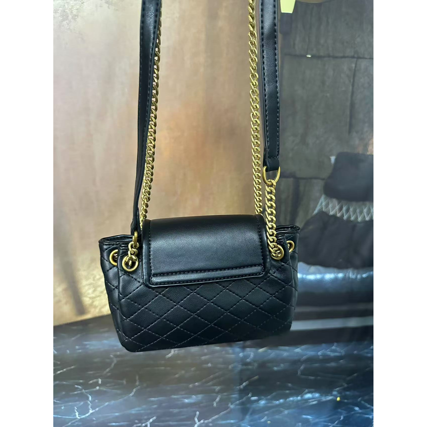 姝宴真皮女包小菱格边黑色