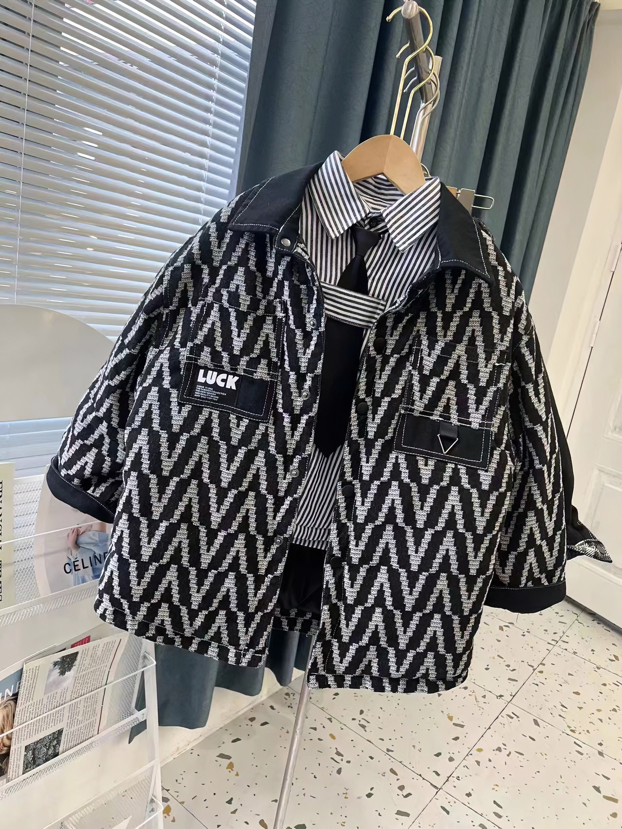 打格棉男童冬款新款V字长袖儿童洋气时尚长款外套休闲黑灰韩版