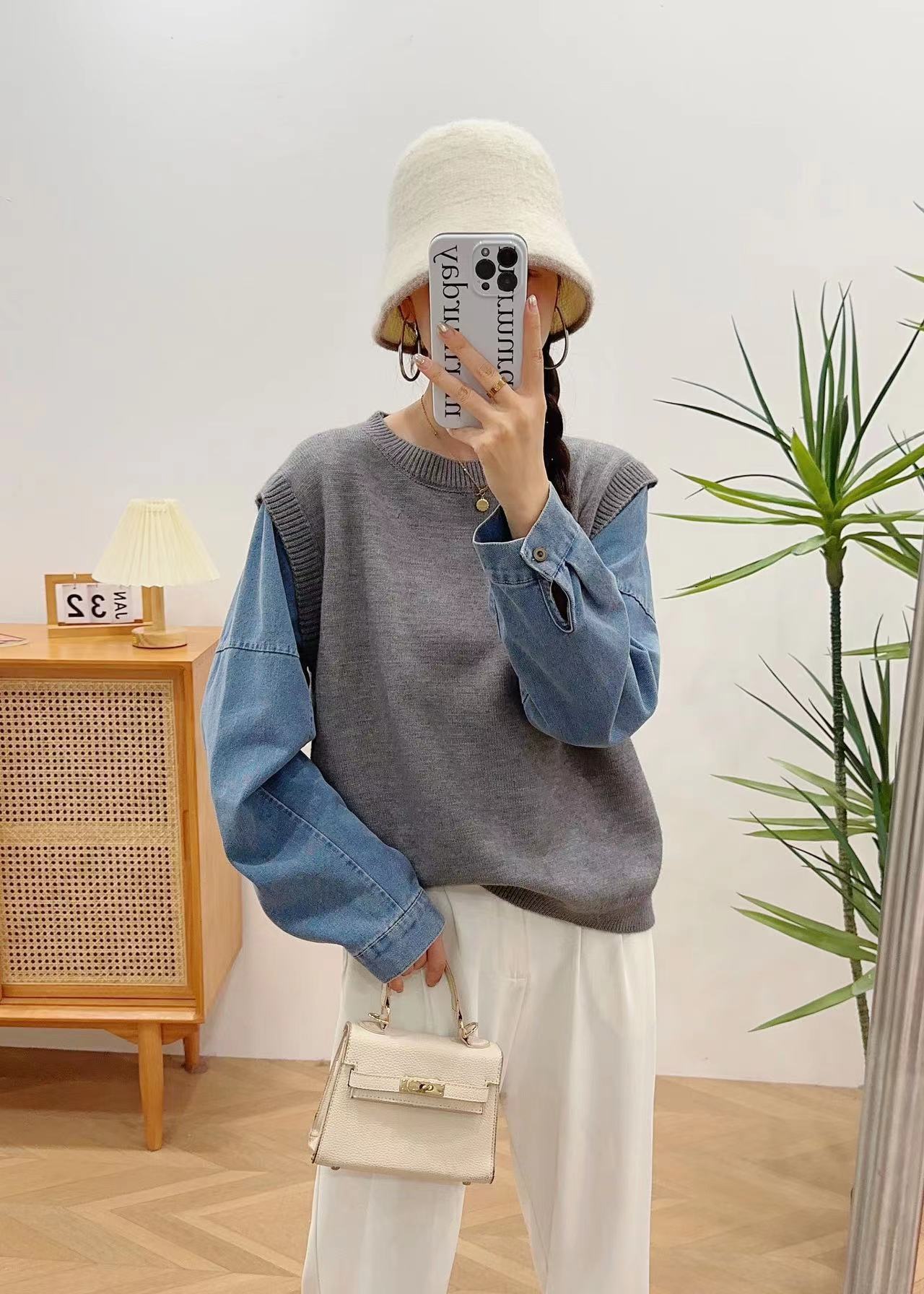 秋冬新款圆领宽松牛仔拼接针织衫女韩版爆款套头毛衣打底外穿女