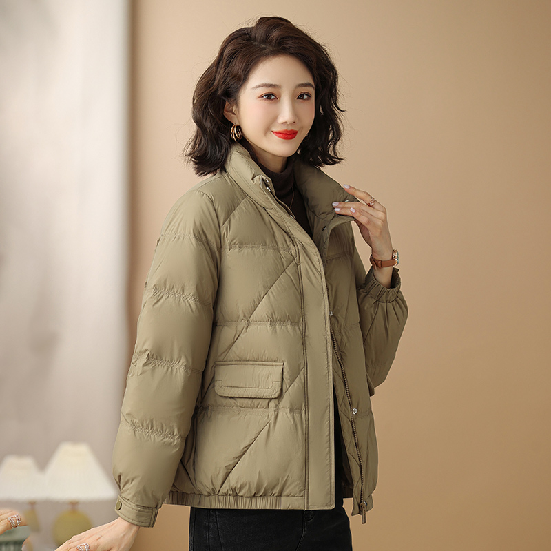 白鸭绒2023冬季新款韩版时尚中年妈妈羽绒服女短款加厚短款羽绒服
