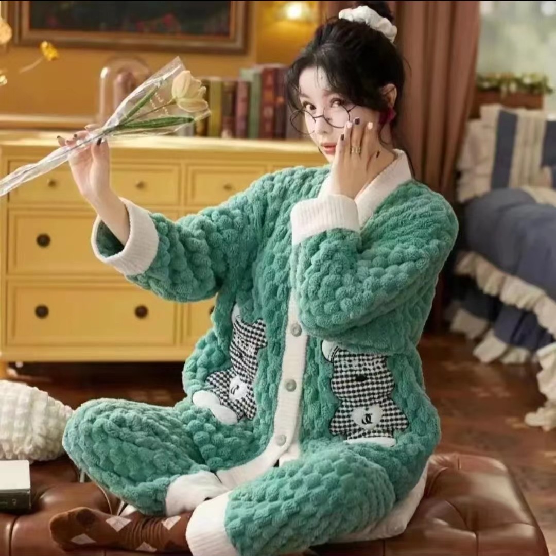 2022冬季新款保暖云朵绒睡衣加厚家居服F-0909
