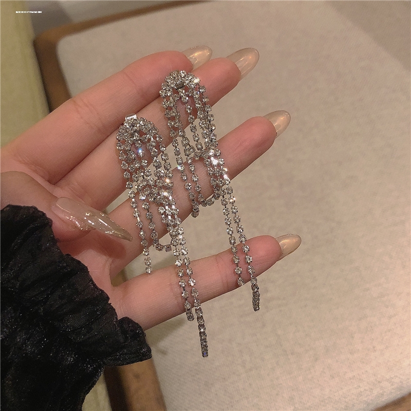 水钻流苏耳钉简约小众百搭网红时尚女ins轻奢显白设计潮精致个性