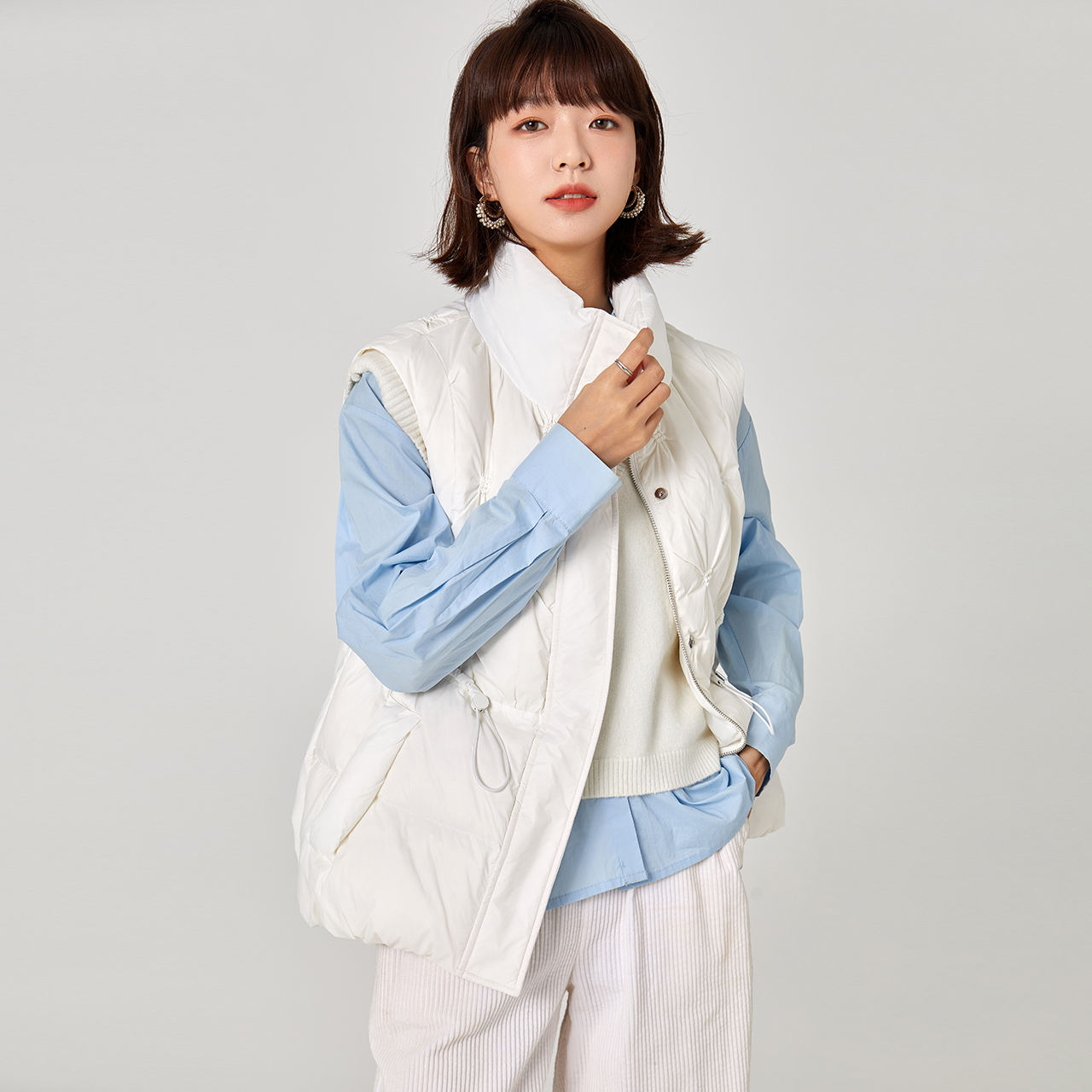 雪中飞防风保暖羽绒背心时尚舒适羽绒服女X20131372F