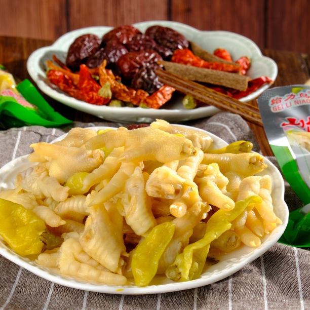 给力鸟杨三叔休闲零食山椒凤爪散称小包装鸡爪网红解馋零食美味