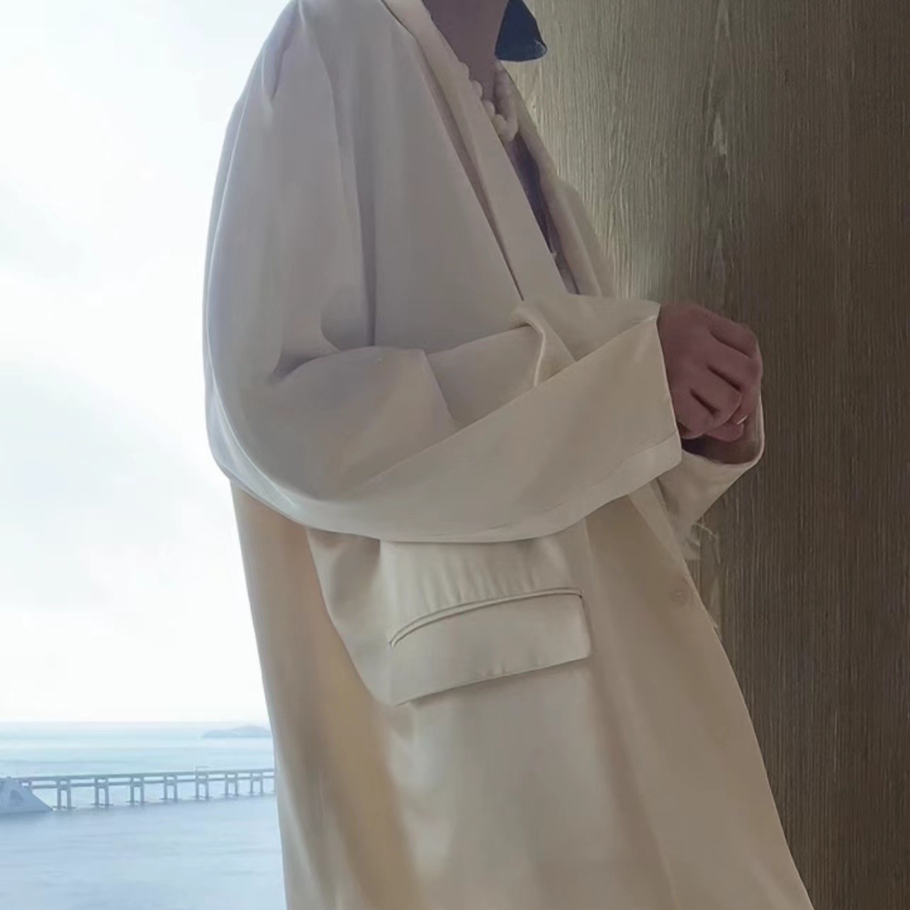 HUMHUM｜慵懒缎面垂感结构袖西装