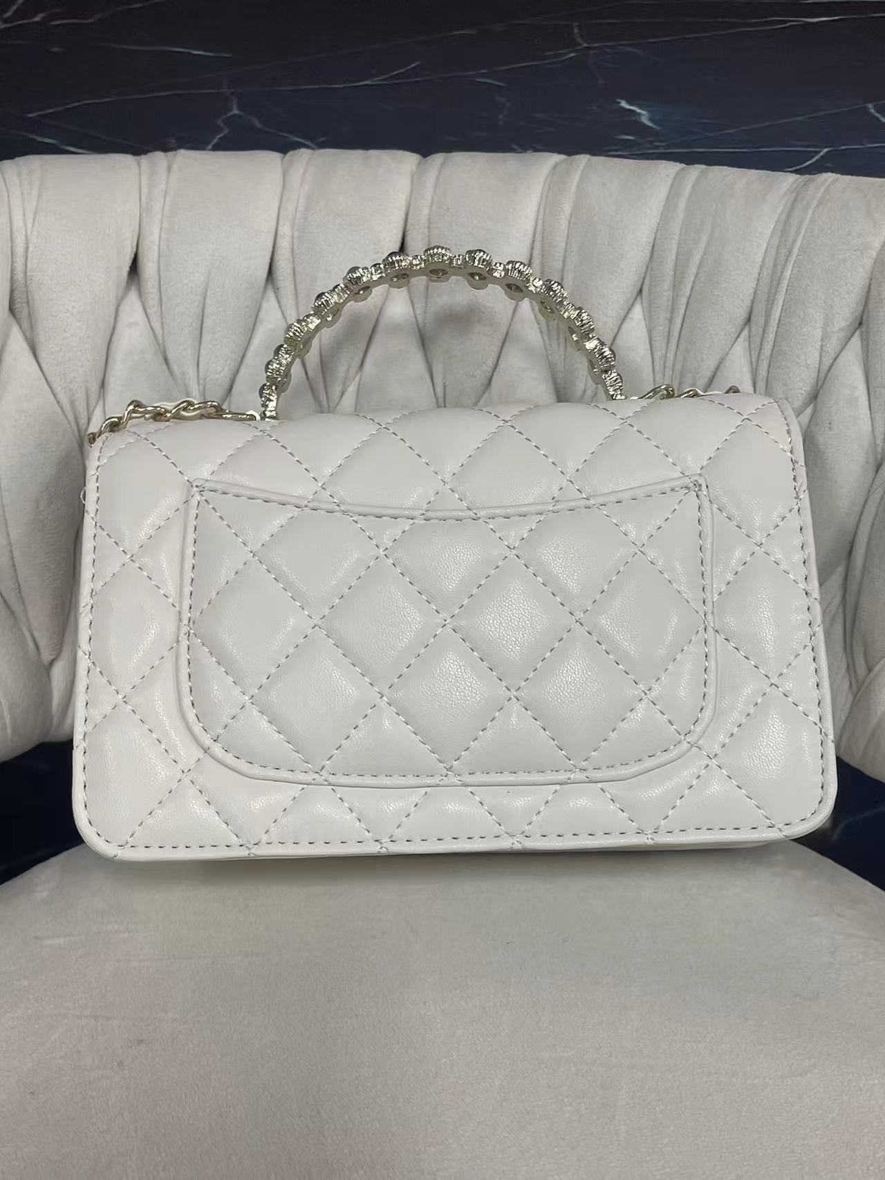 LQ-WITH-QUEEN真皮女包珍珠手提白色