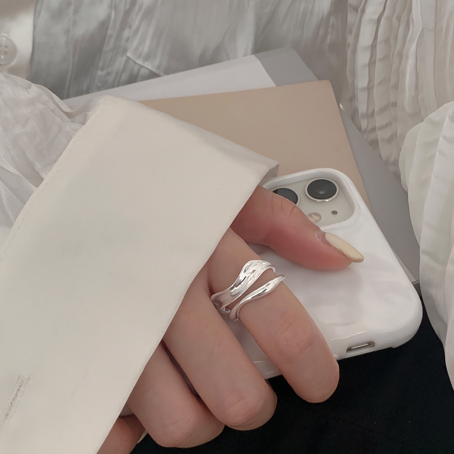 诗栀 铜合金戒指 轻奢个性双层波浪食指戒女小众简约气质款指环