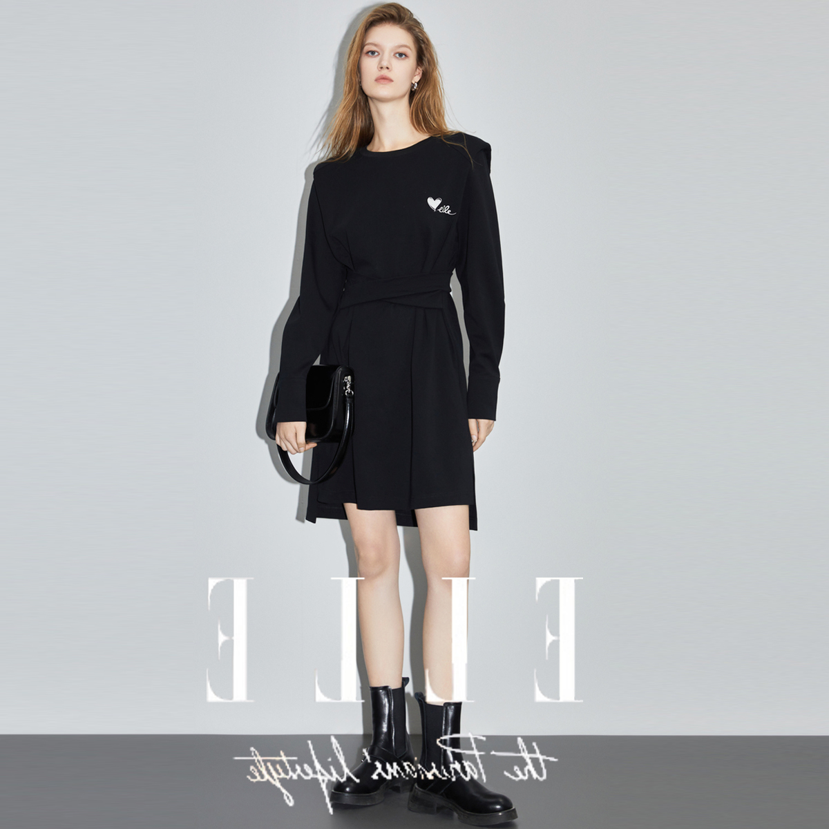 时尚黑色法式设计感刺绣连衣裙女2023秋装新款垂坠感洋气减龄裙子