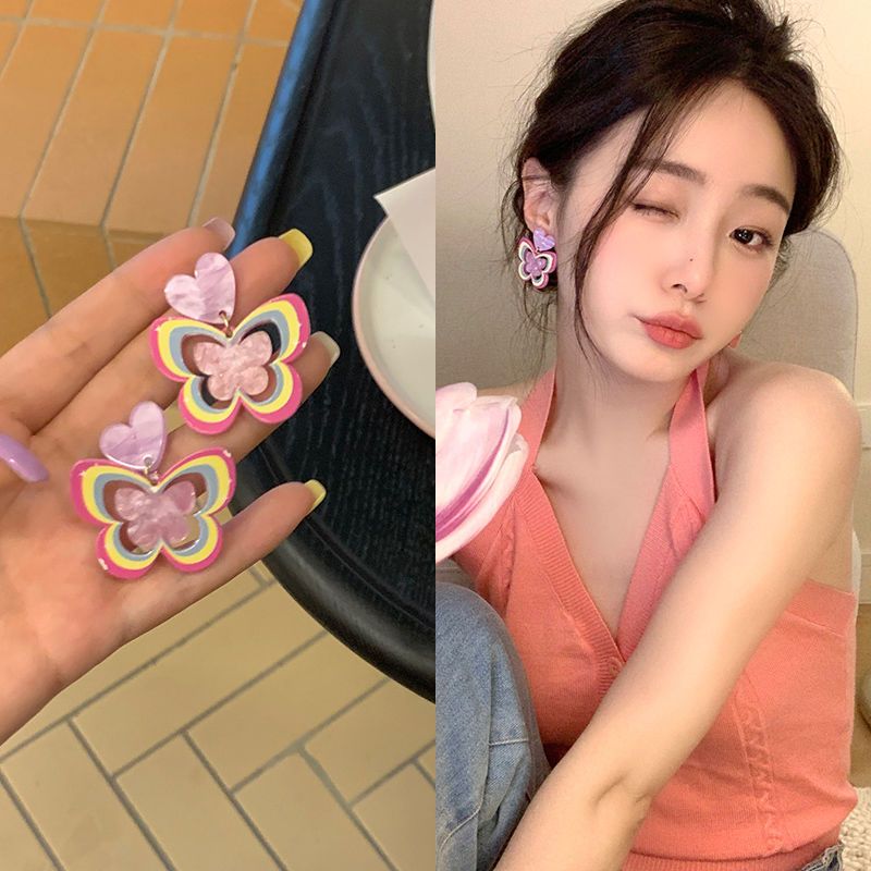 爆款辣妹爱心蝴蝶耳环女气质小众设计感耳钉2023年新款潮夸张耳饰