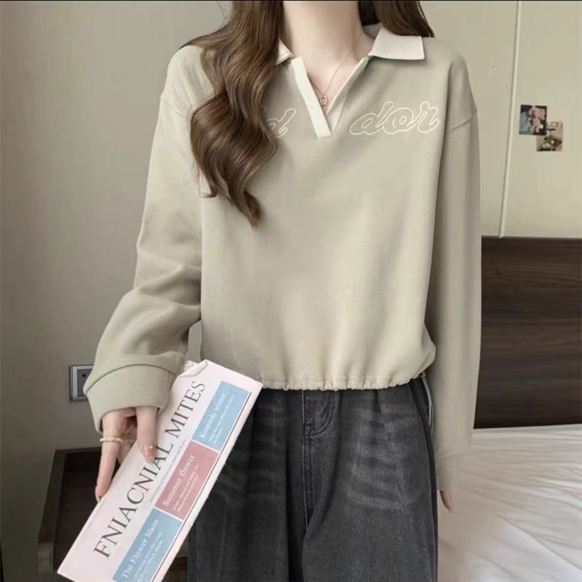 【孤品清仓】POLO领字母短款卫衣女