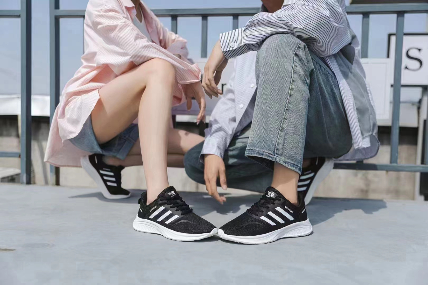 耐行者二代男女情侣时尚休闲鱼丝网面跑步鞋男士舒适百搭潮鞋经典