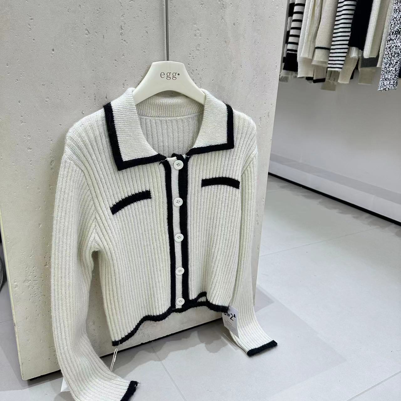 EGG（6102#）翻领纽扣撞色时尚百搭开衫