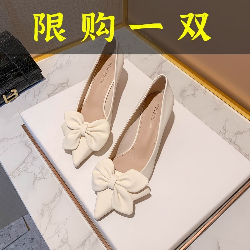 百丽纯爱细跟小高跟鞋女2023年春季新款法式软皮白色蝴蝶结中跟
