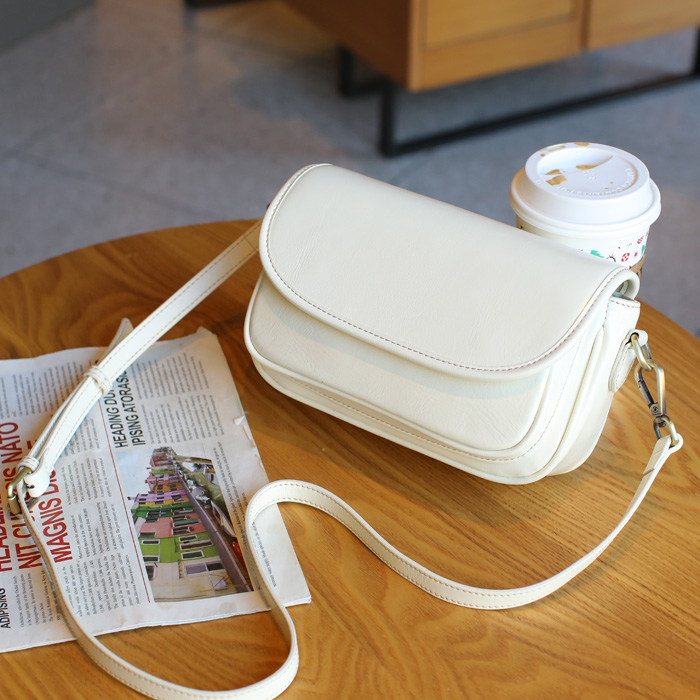 HY2023新款植鞣牛皮手工包复古休闲单肩斜挎小包