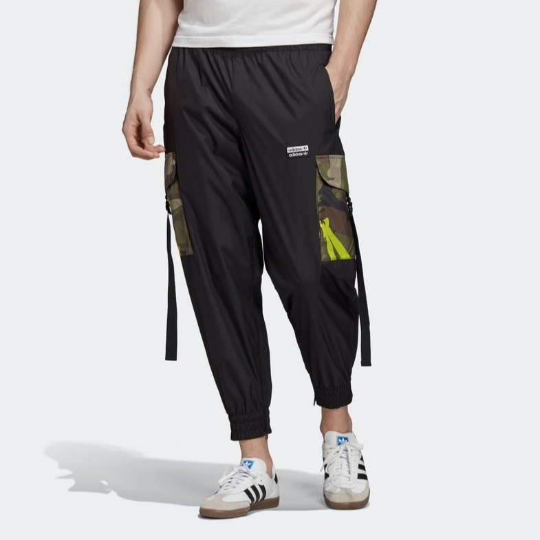 Adidas/阿迪达斯 三叶草男女同款梭织速干运动休闲裤 GK5913