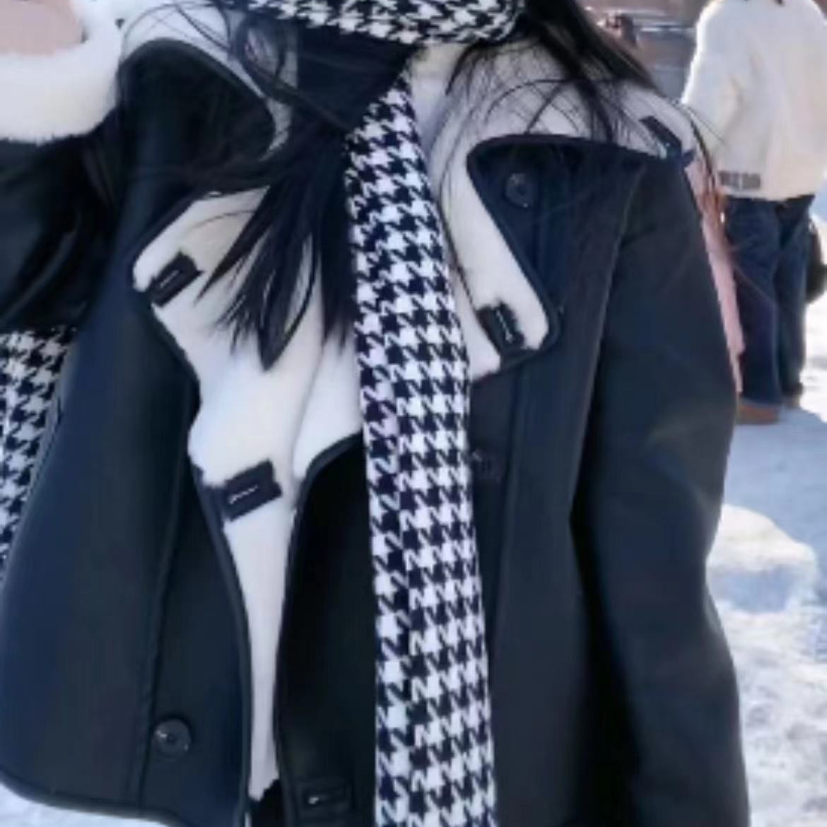 【秀宝女装】小个子高级感百搭两穿大翻领加绒加厚外套XB6928