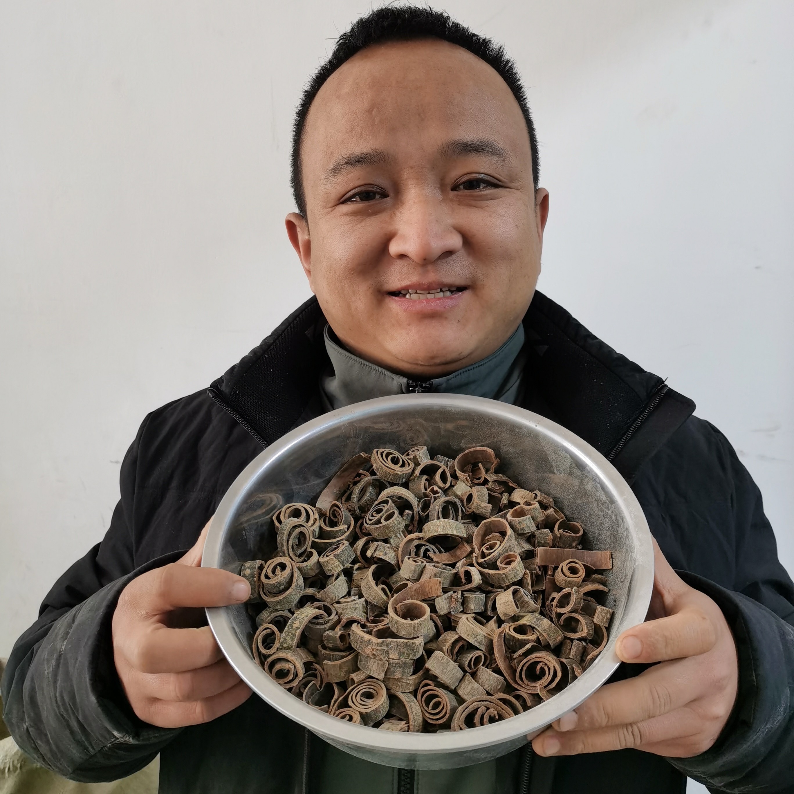 厚朴 甘肃厚朴 生的已刮粗皮 山里地里的 种植的150g