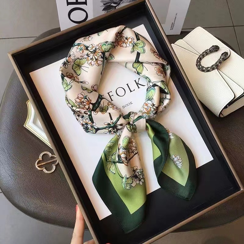 【专属】轻奢新款小方巾搭配西装衬衫职业领巾丝巾包括洋气