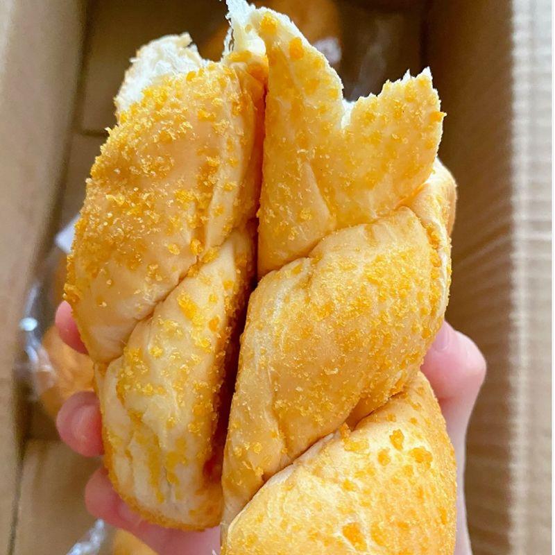 【新鲜整箱】酸奶软麻花夹心面包吐司营养学生早餐代餐价即食