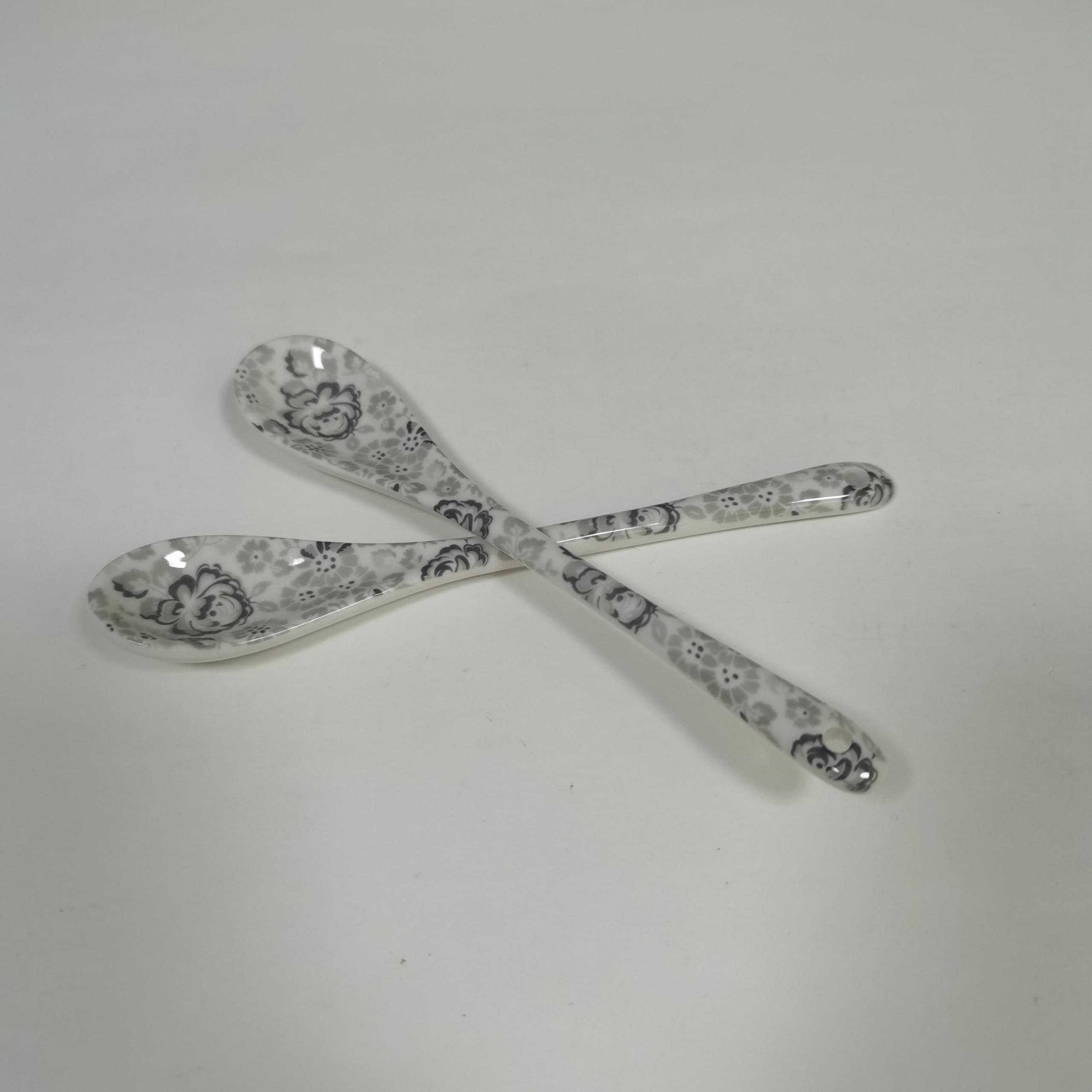 【GG家】07号 15.4cm陶瓷勺西瓜勺长柄汤勺圆勺餐勺陶瓷家用