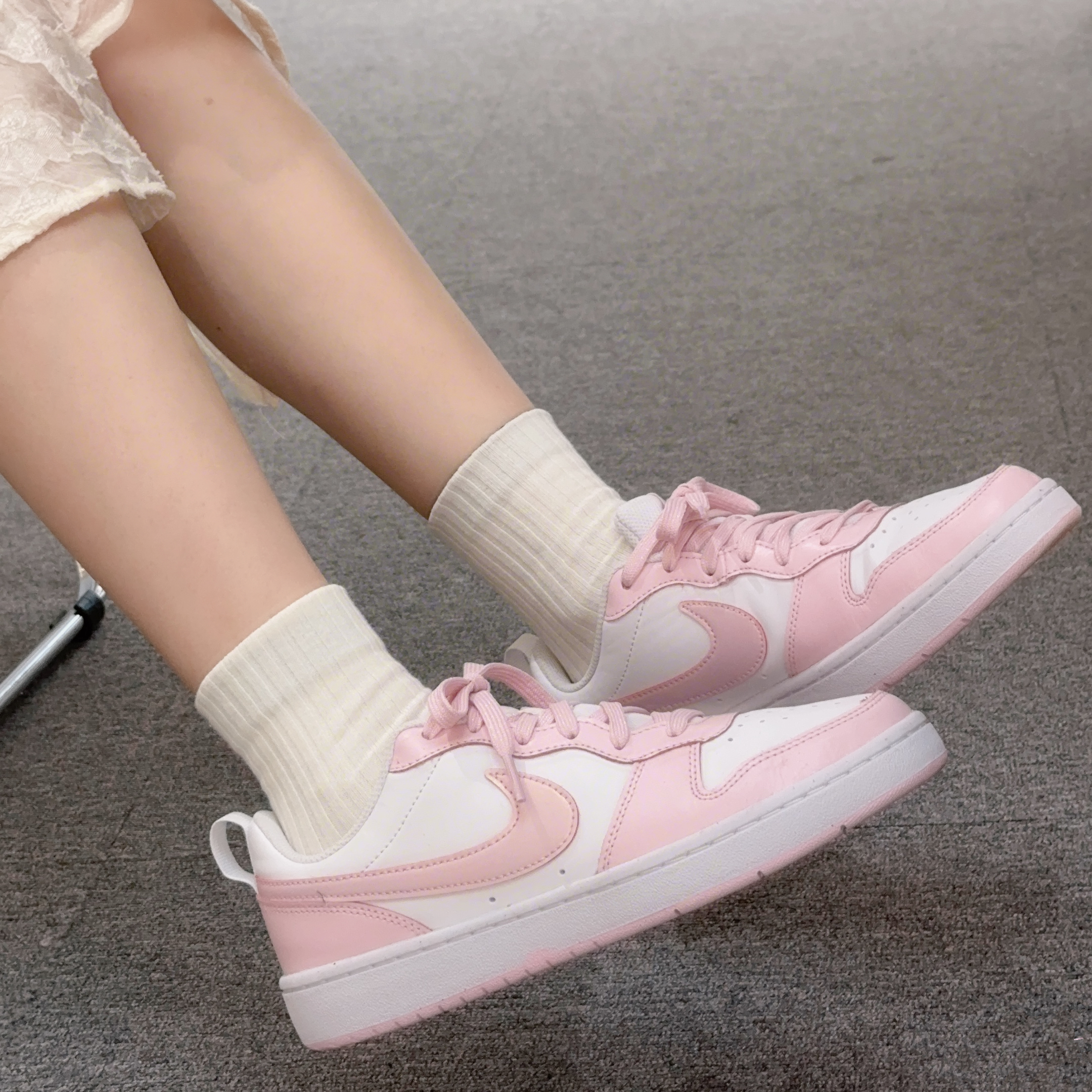 Nike耐克COURT春夏粉樱花低帮潮流时尚板鞋DQ0492-100瑕疵
