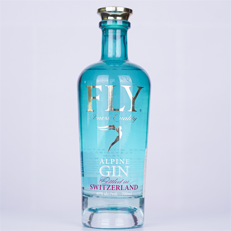 俄罗斯进口飞跃牌阿尔卑斯金酒700ml
