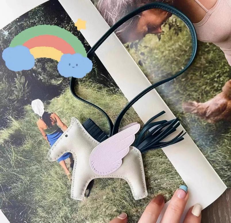 2023年时尚潮流百搭手表小马066